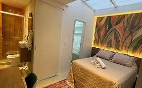 Charming Studio Just 2 Blocks From Copacbana Beach